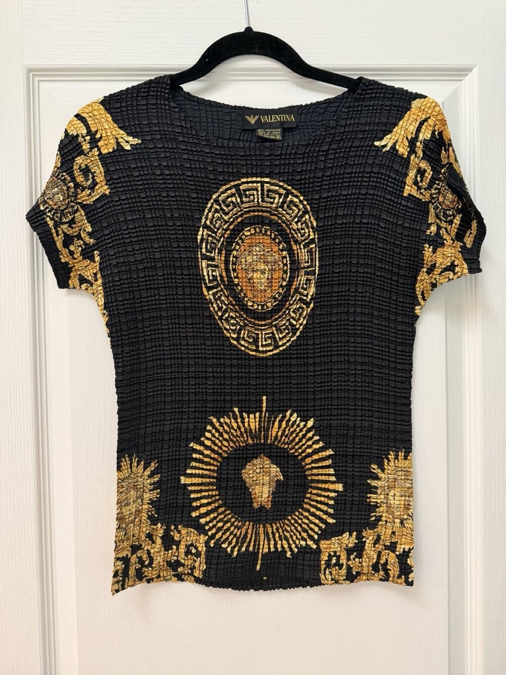 Valentina Popcorn Crinkle Stretch Medusa Greek Key Top OSFA Black Gold 90s